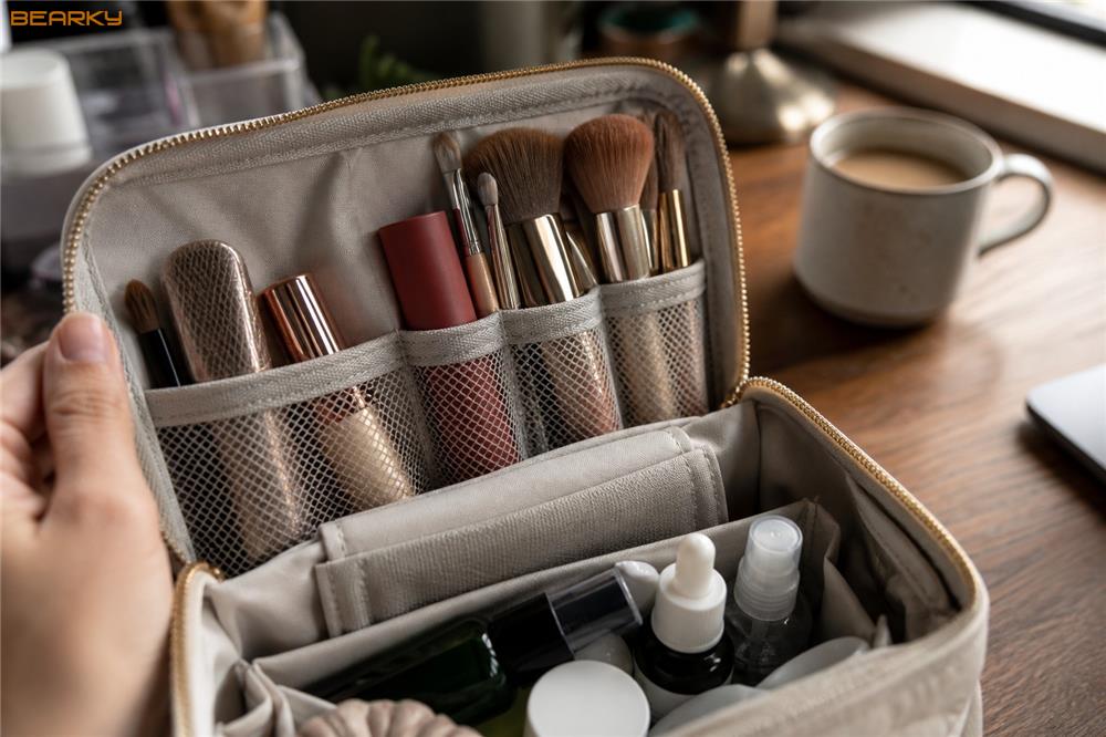 Travel-Ready-Cosmetic-Bag-Sourcing-Guide